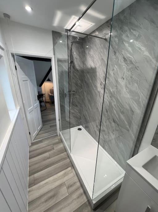 Apartment Cozy One Bedroom Flat In - Free Parking & Free Wifi Bedford